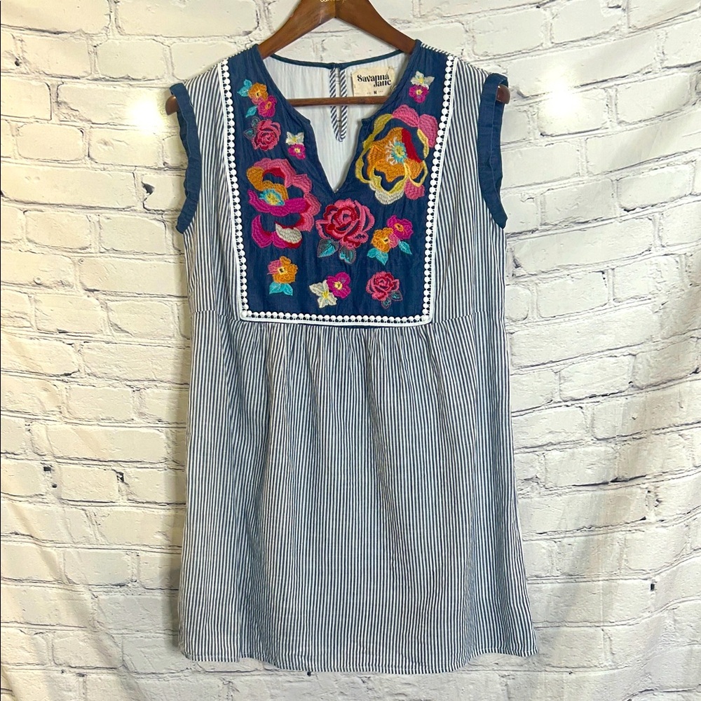 Savanna Jane Sleeveless Blue White Striped Floral Embroidered Dress Size Medium